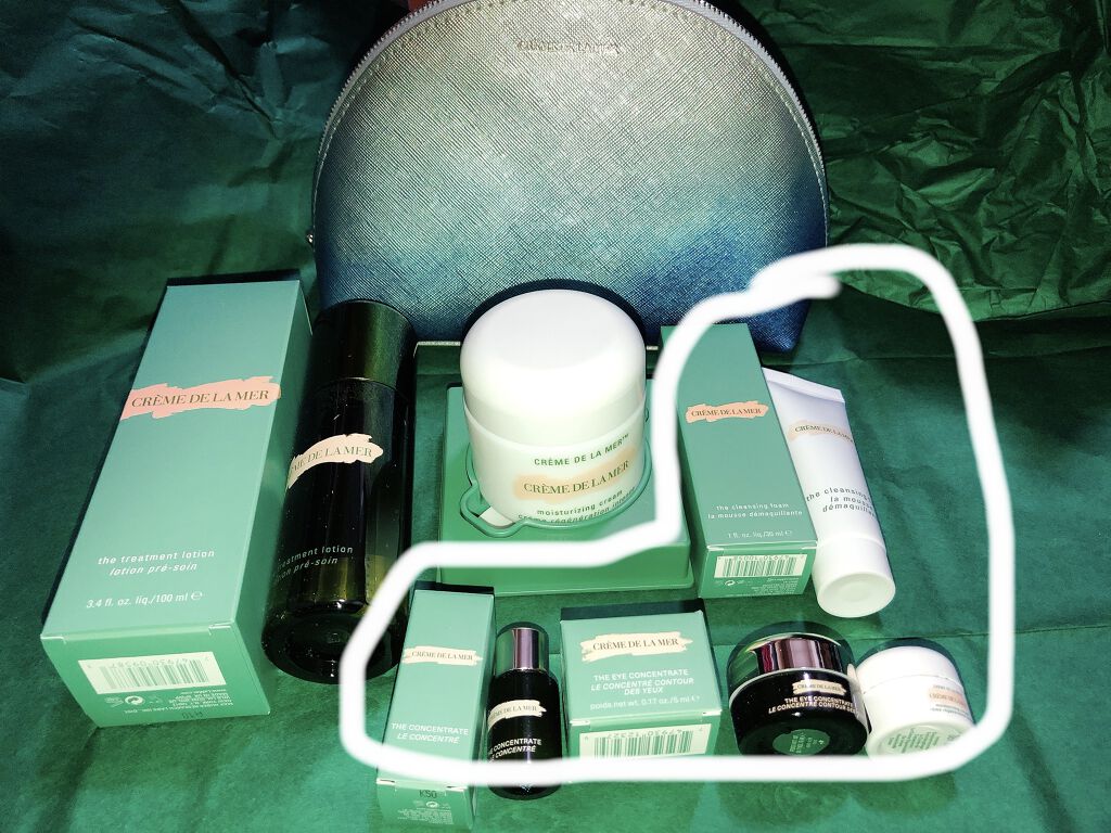 LA MER ザ・アイ コンセントレート(旧)のクチコミ「ドゥ・ラ・メール
洗顔、アイクリーム、美容液、
サンプルサイズですが、
2週間程使える量で、し.....」（1枚目）