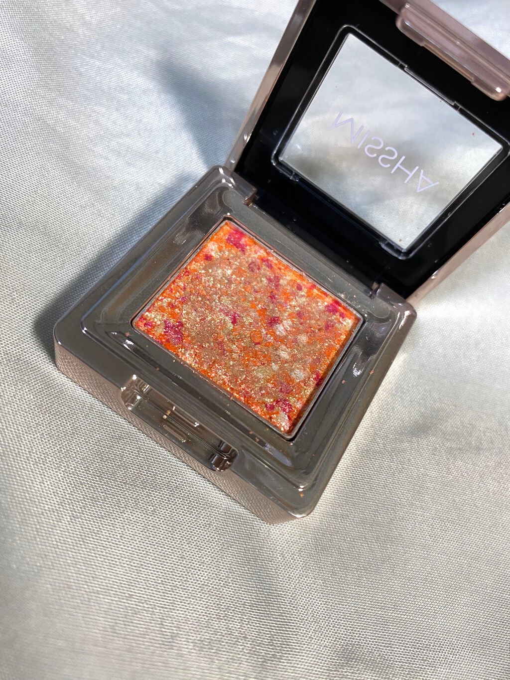 グリッタープリズム シャドウ/MISSHA/グリッターを使ったクチコミ(2枚目)