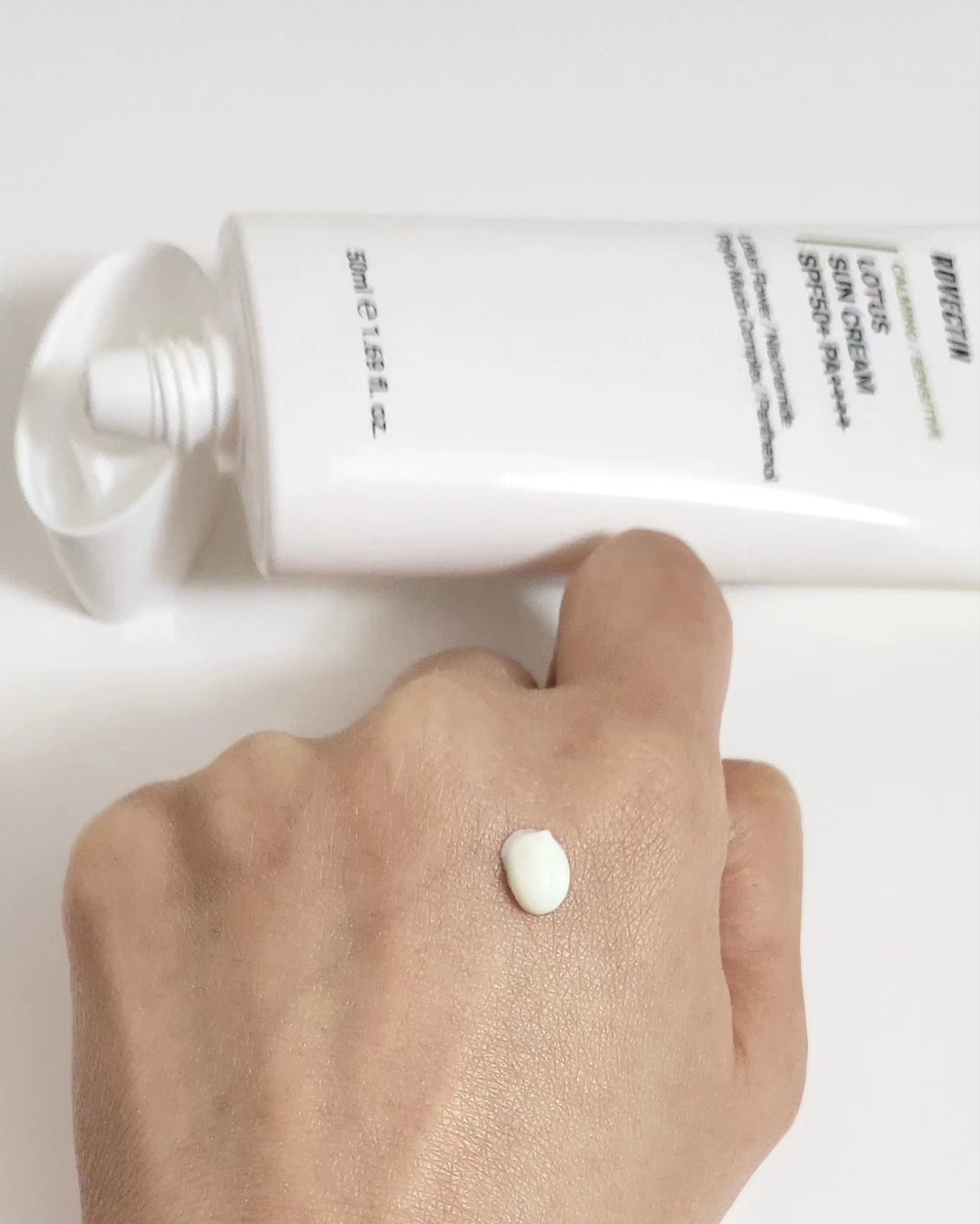 カーミング ロータス サンクリーム/ロベクチン/日焼け止めクリームを使ったクチコミ（3枚目）