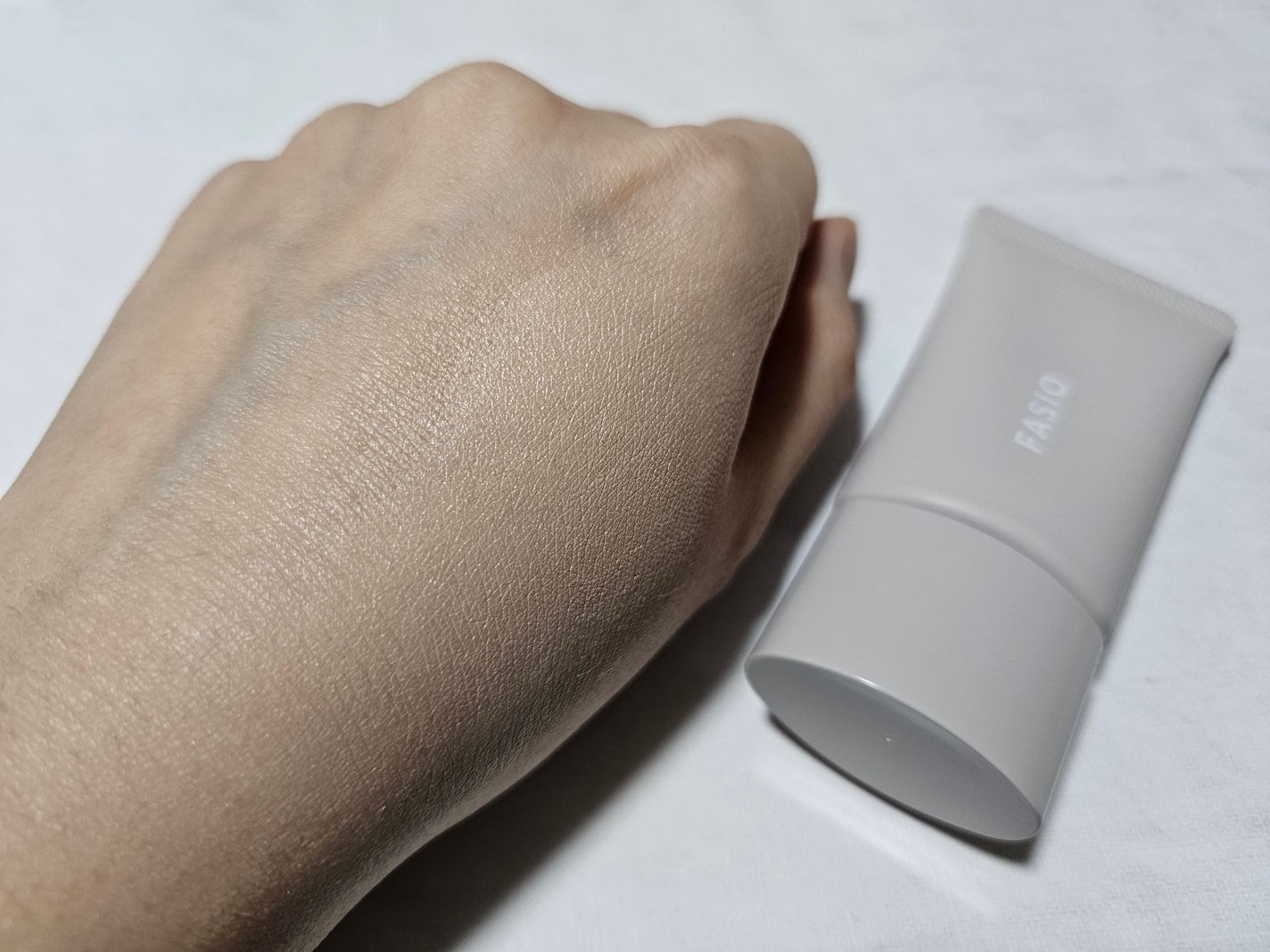 エアリーステイ BB ティント モイスト/FASIO/BBクリームを使ったクチコミ(3枚目)