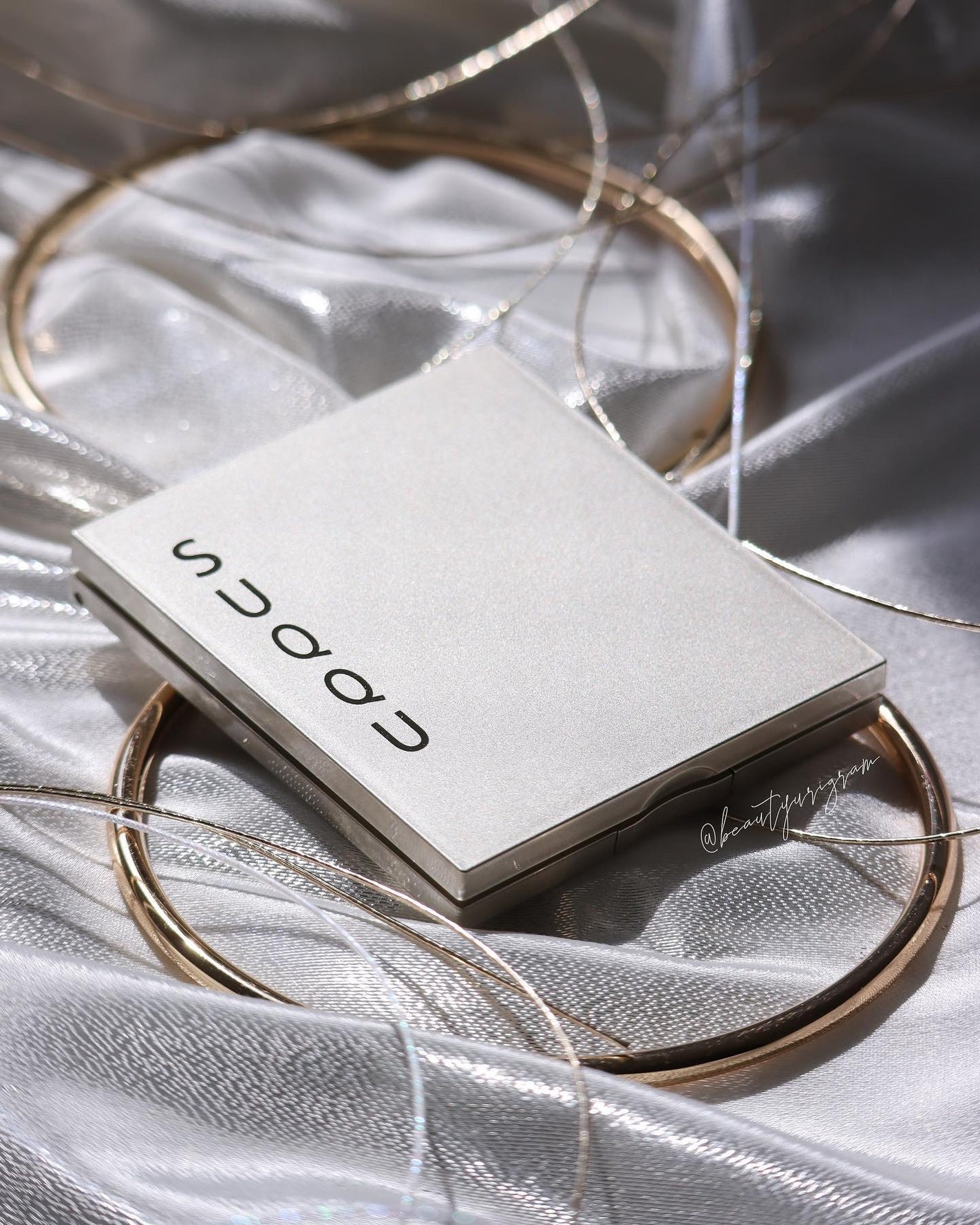 20th アニバーサリー フェイス コンパクト/SUQQU/パウダーハイライトを使ったクチコミ(5枚目)