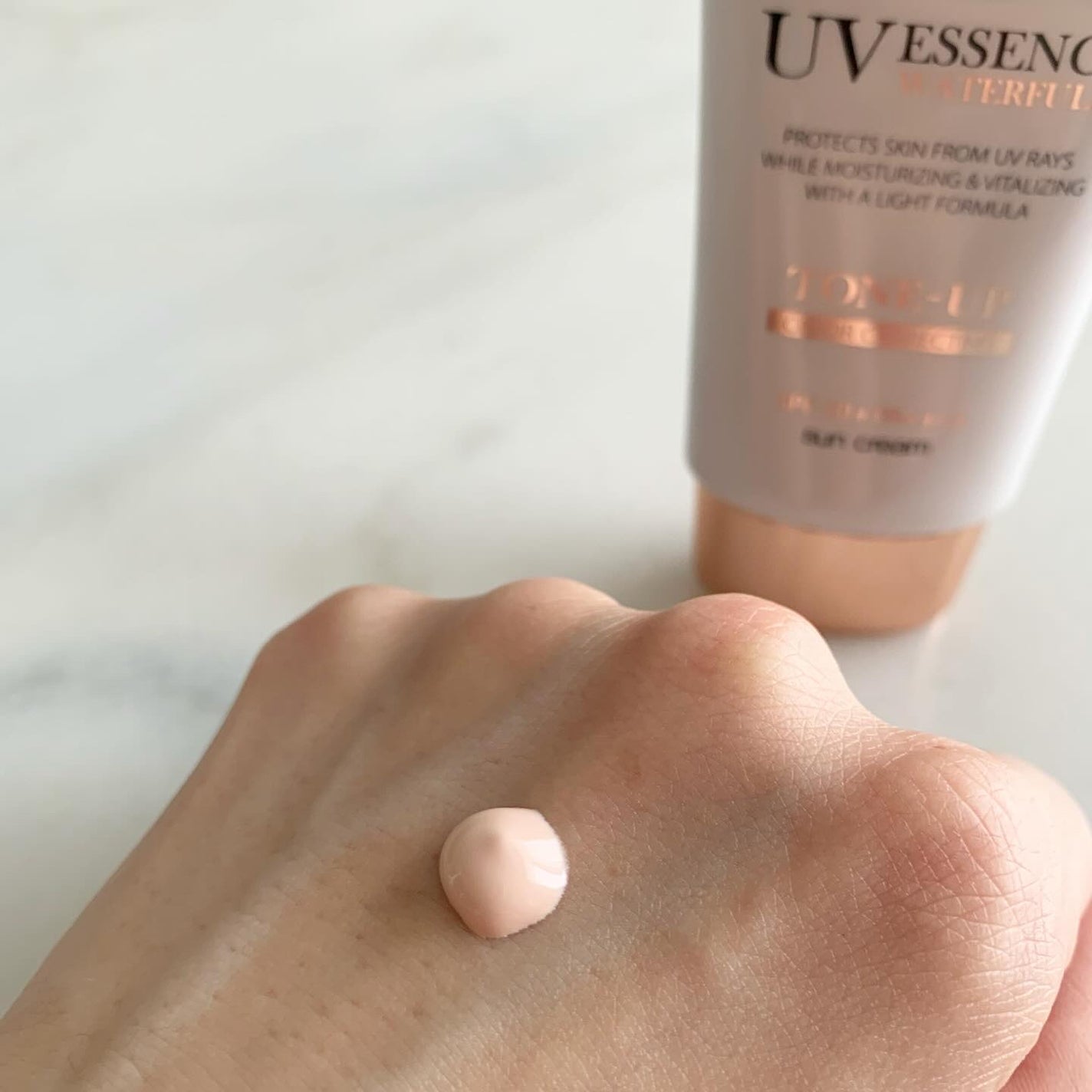 ウォータフルトーンアップサンクリーム/ダルバ/日焼け止めクリームを使ったクチコミ(2枚目)