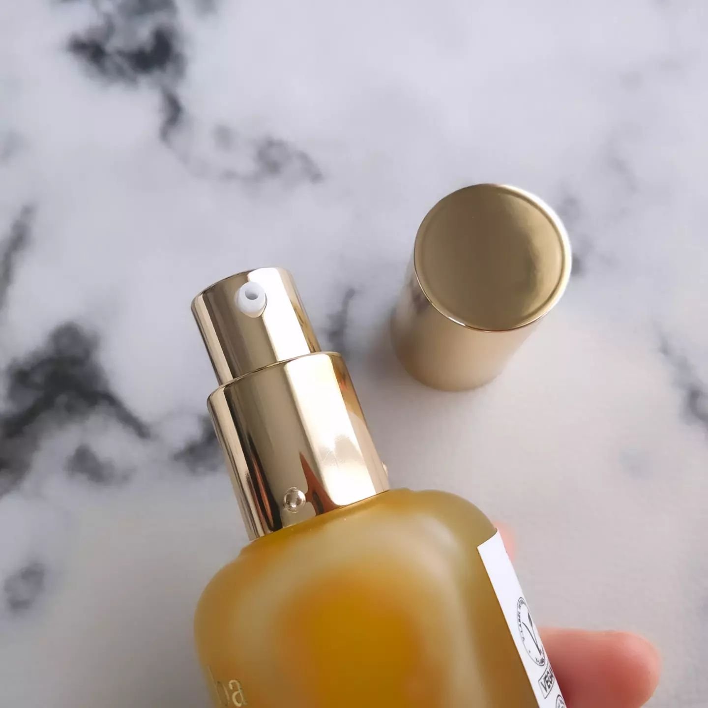 ウォータフルトーンアップサンクッション/ダルバ/化粧下地を使ったクチコミ（3枚目）