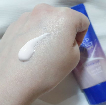 ニベアUV ディープ プロテクト&ケア トーンアップ エッセンス/ニベア/日焼け止めローションを使ったクチコミ(3枚目)