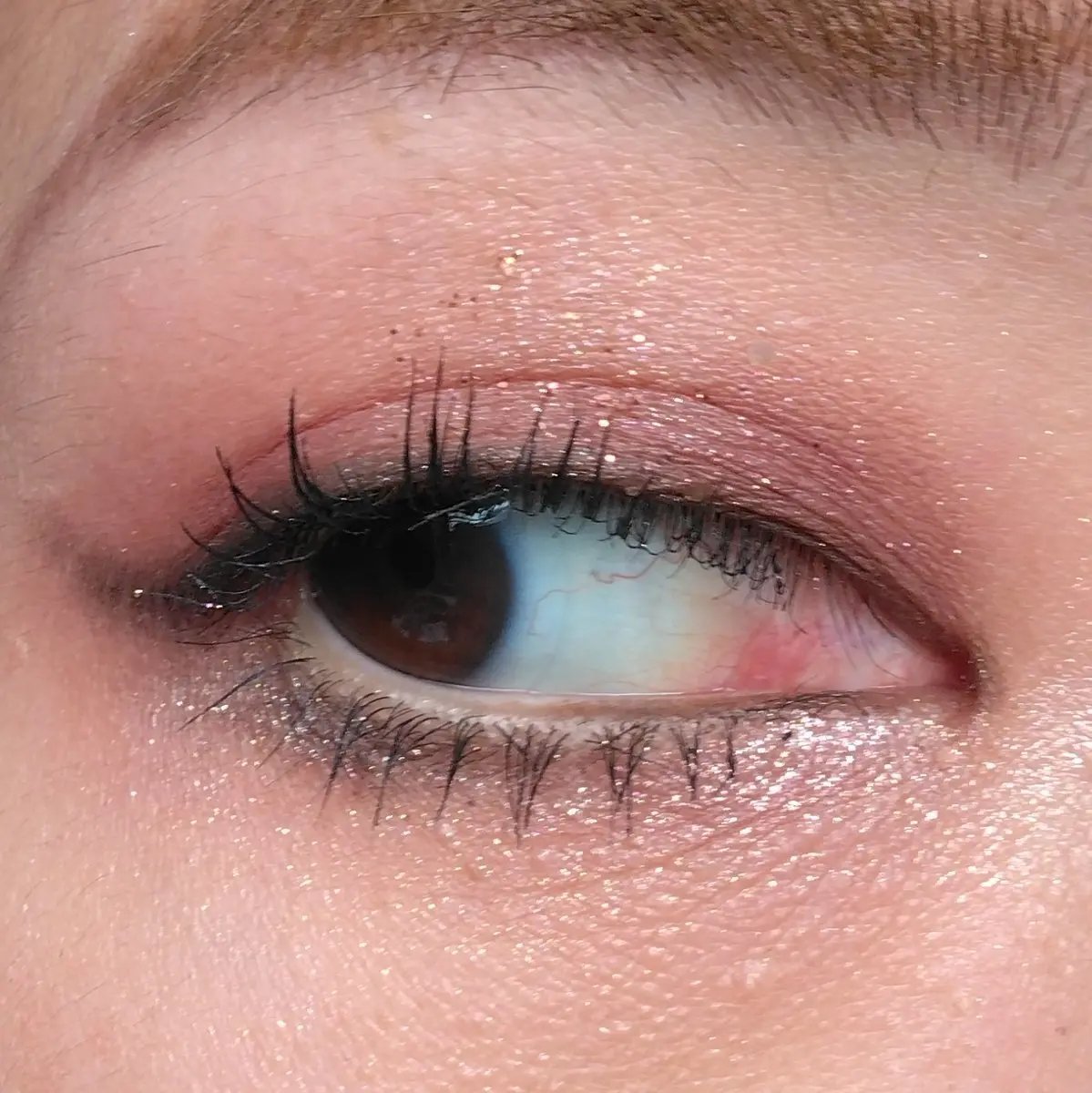 ニューデップスアイシャドウパレット 02 オフ･バランス/hince/アイシャドウパレットを使ったクチコミ（2枚目）