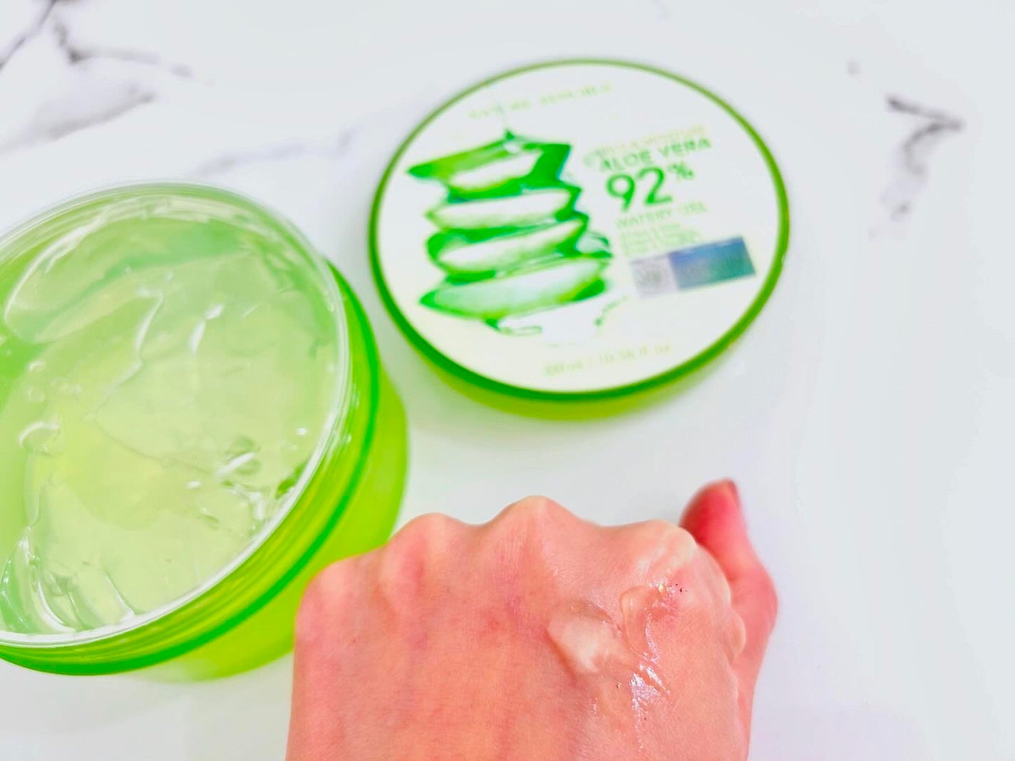 マイルド&モイスチャーアロエジェル/ネイチャーリパブリック/ボディローションを使ったクチコミ(3枚目)