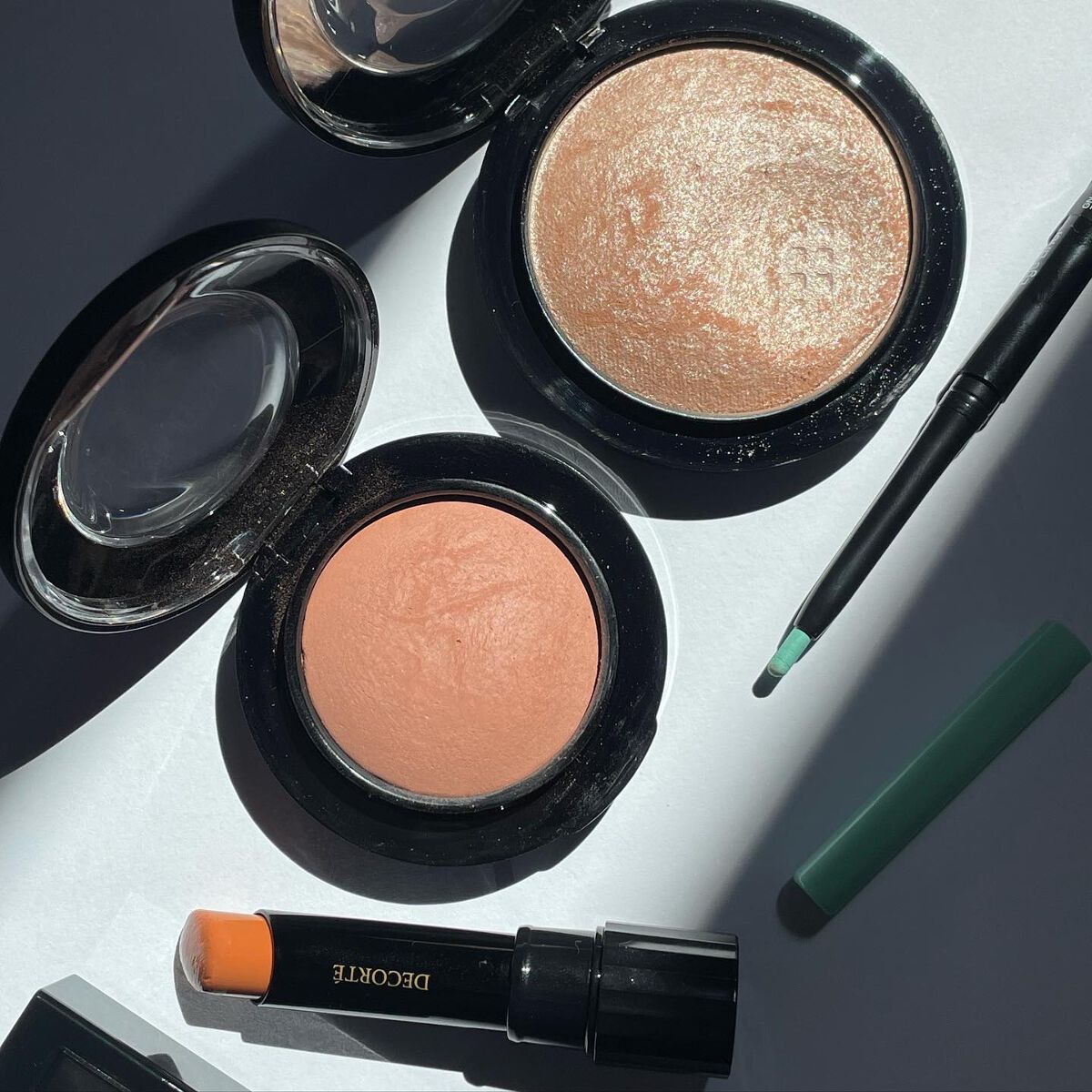 AQ アイシャドウ 10/DECORTÉ/単色アイシャドウを使ったクチコミ（3枚目）