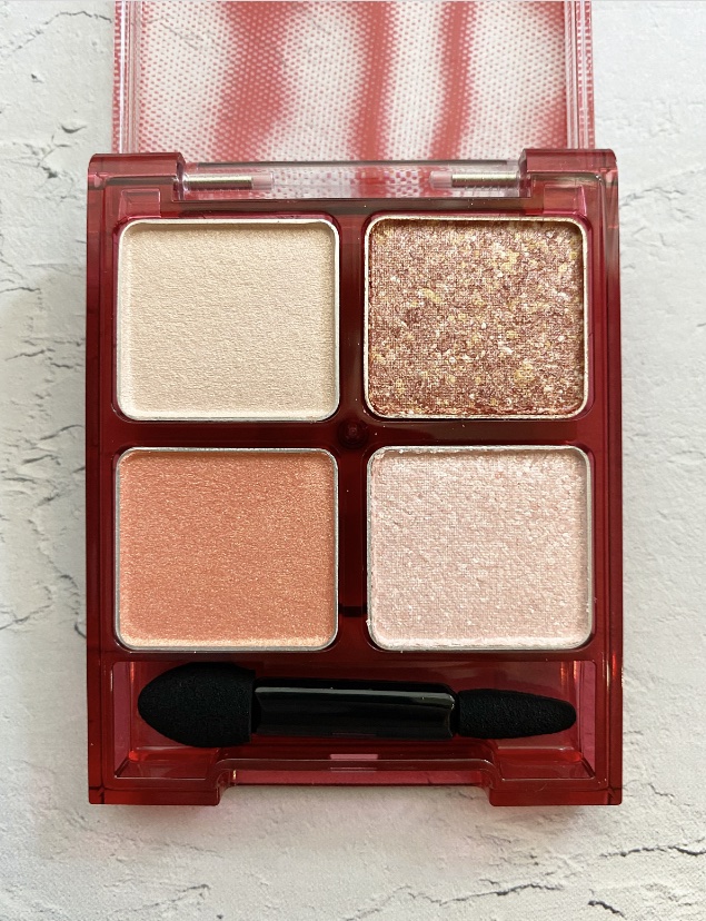 ビーチバカンスグリッターパレット/KATE/アイシャドウパレットを使ったクチコミ（2枚目）