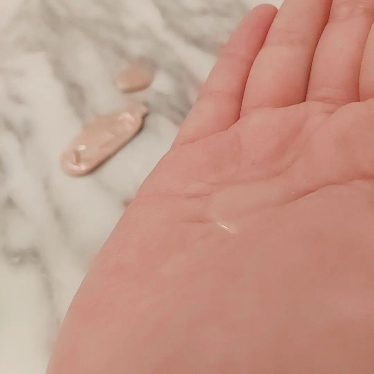 ファーストセラム/Rosemiu/美容液を使ったクチコミ（3枚目）