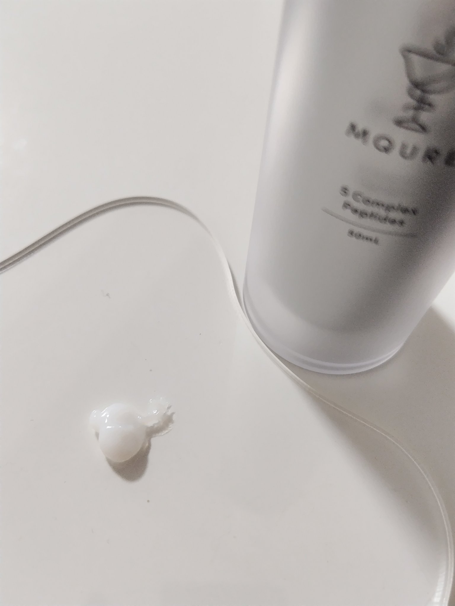 モレキュラーリペアヘアセラム 50mL/MQURE/アウトバストリートメントを使ったクチコミ（3枚目）