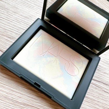 ライトリフレクティング プリズマティックパウダー/NARS/プレストパウダーを使ったクチコミ(2枚目)