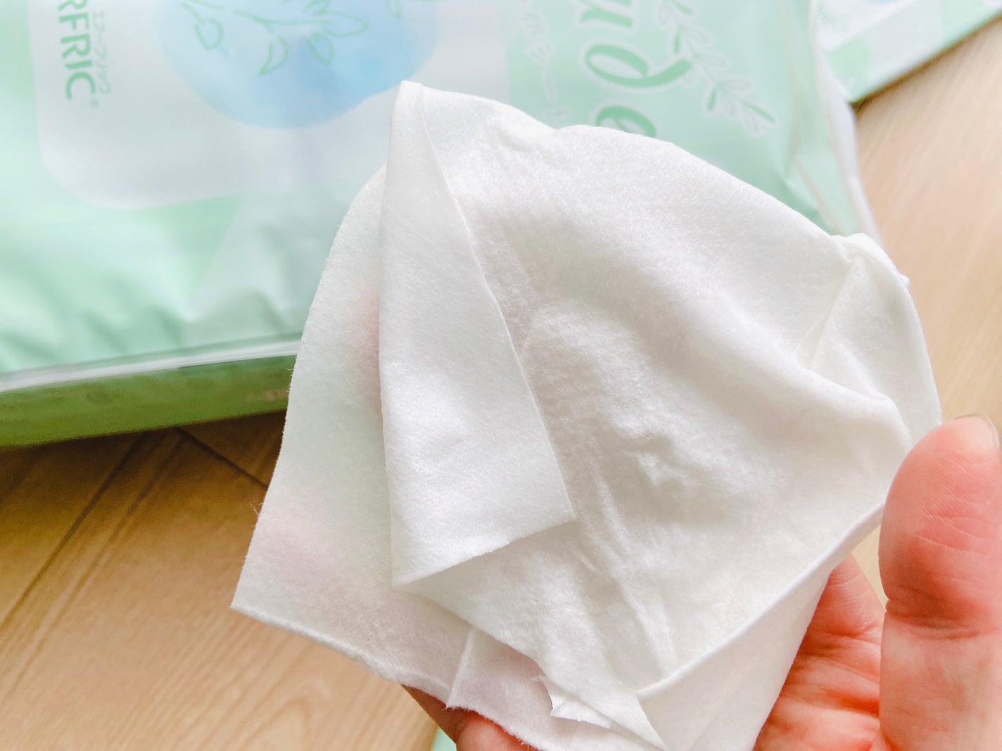 Atsude 流せる!超厚手やわらかシート/AIRFRIC/ティッシュを使ったクチコミ(7枚目)
