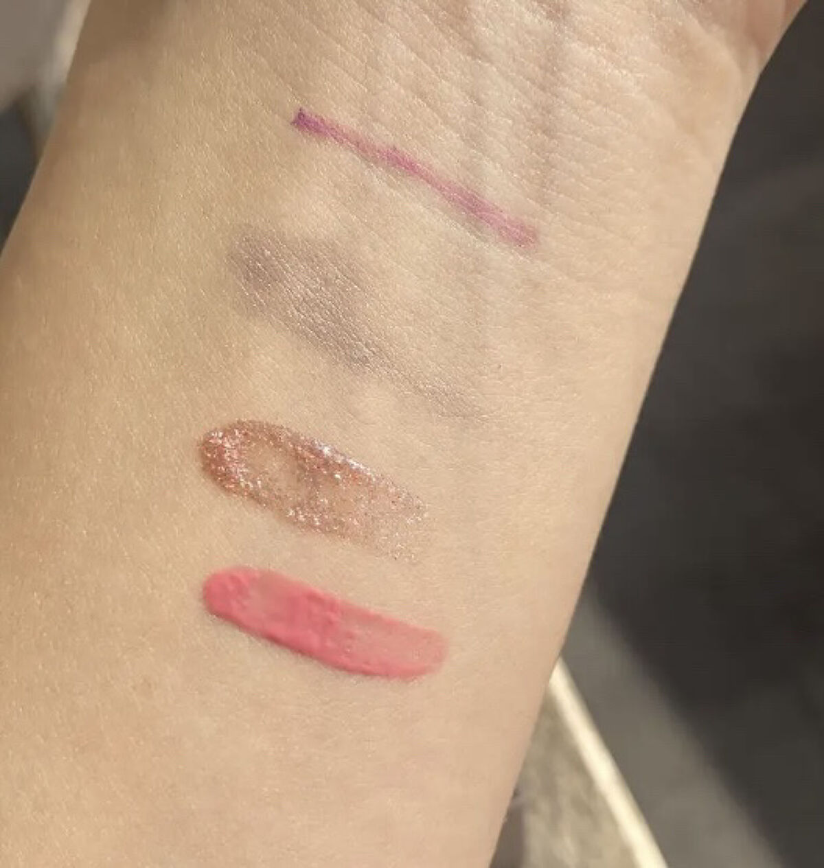 ホリデー メイクアップ コレクション 2022/to/one/メイクアップキットを使ったクチコミ（2枚目）