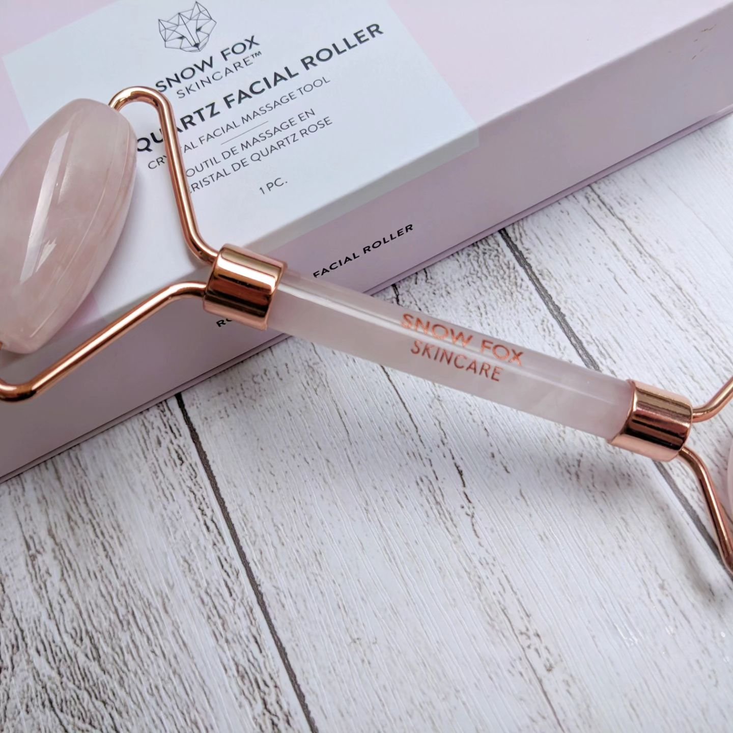 ローズ クォーツ フェイシャル ローラー/SNOW FOX SKINCARE/その他スキンケアグッズを使ったクチコミ（1枚目）