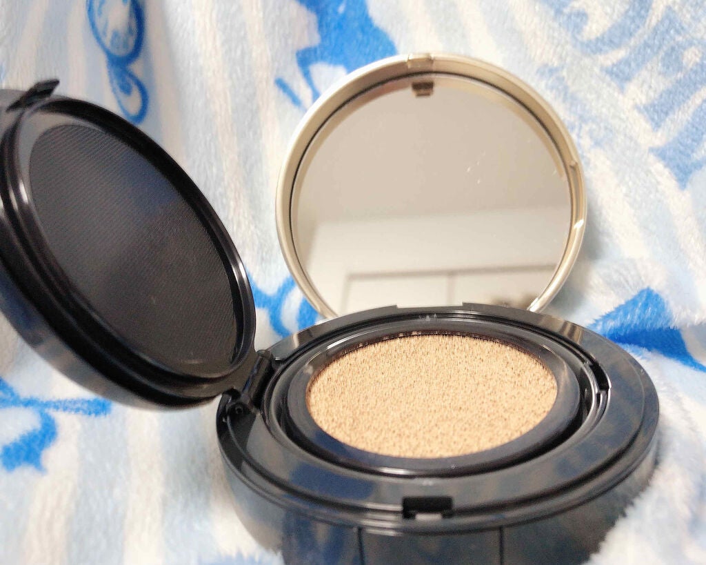 フローレス ルミエール ラディアンス パーフェクティング クッション/ローラ メルシエ/クッションファンデーションを使ったクチコミ(2枚目)