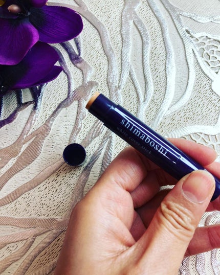 shimaboshi ホワイトカバースティックのクチコミ「シマボシ★ホワイトカバースティック。
こちらの商品は、メイクをしながらシミそばかすを防いでく.....」(3枚目)