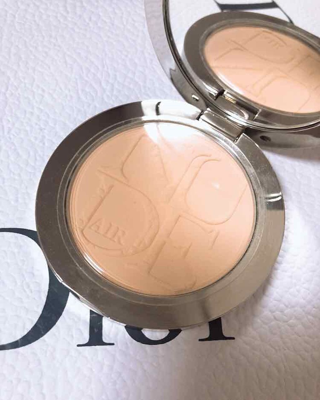 ディオールスキン ヌード エアー パウダー コンパクト/Dior/プレストパウダーを使ったクチコミ(1枚目)