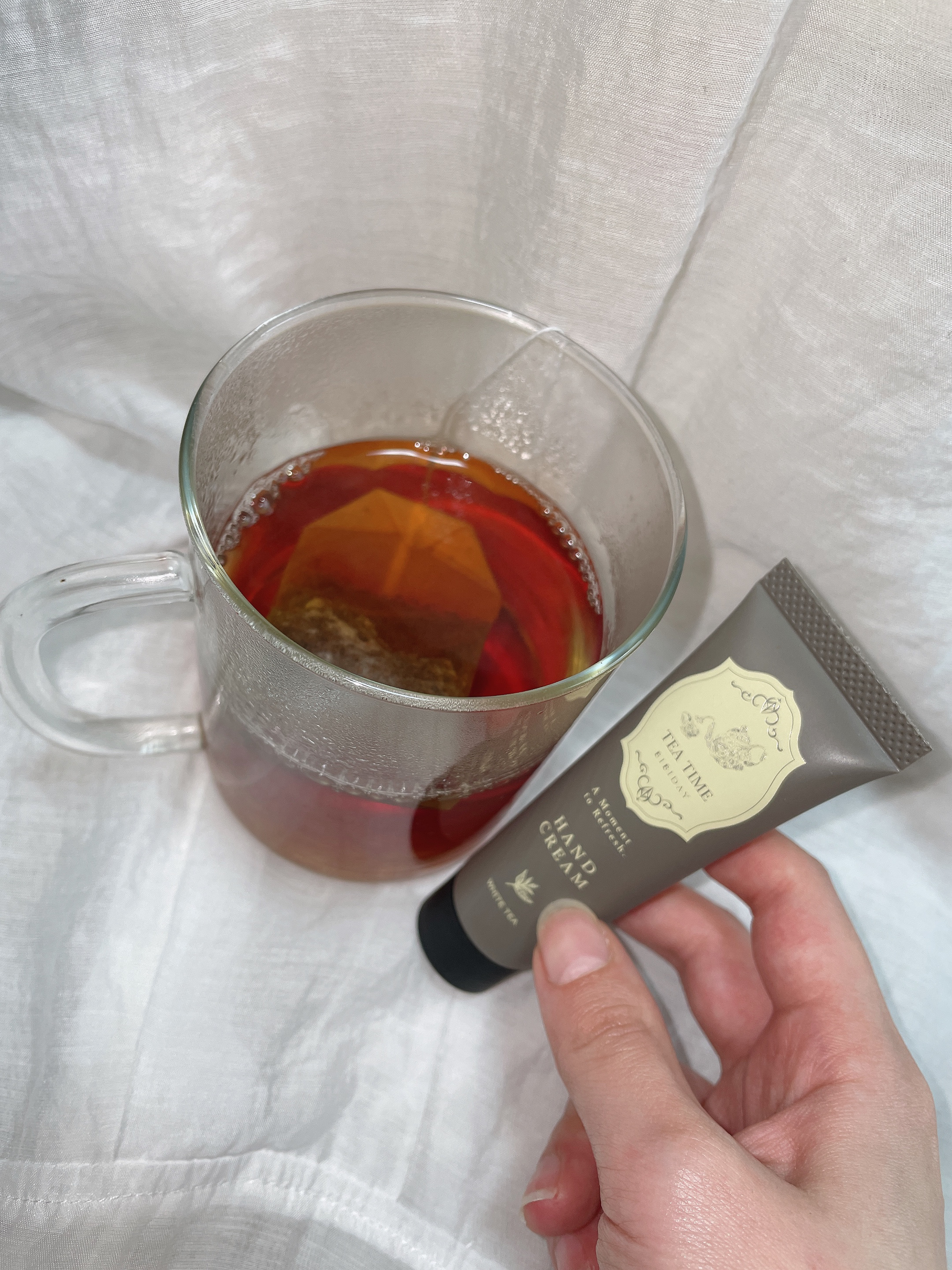 ティータイム ハンドクリーム ホワイトティーの香り/BIBIDAY/ハンドクリームを使ったクチコミ（3枚目）