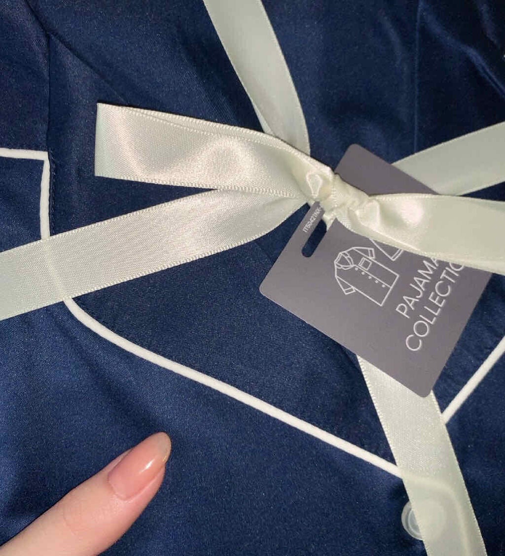 にゅん on LIPS 「GUのルームウェアまた買っちゃった👶🏻‼️サテンパジャマNAV..」(2枚目)