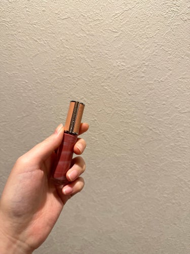 【リップ収集家💄リップ特集①】


🌟GIVENCHY　ローズ・パーフェクト・リキッド
No.210　ピンク･ヌード




これちょっと前にバズってたよね🥹


ばぶみリップとはこのことか！ってくらい