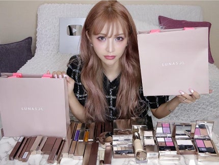 LUNASOL カラーリンググレイズのクチコミ「♡♡門りょうさんLUNASOL縛りが可愛すぎる♡♡
ラメがこんなに可愛いなんて!
人生初LU.....」(2枚目)