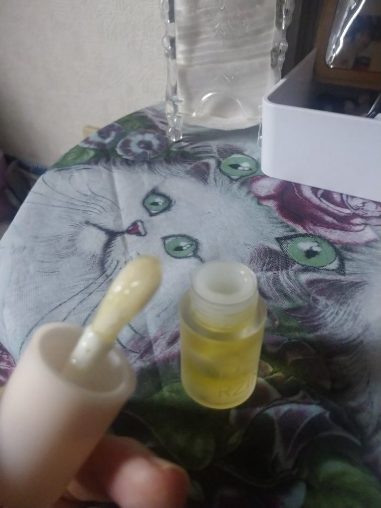 xixi MOISTU RZING/xixi/リップグロスを使ったクチコミ（2枚目）