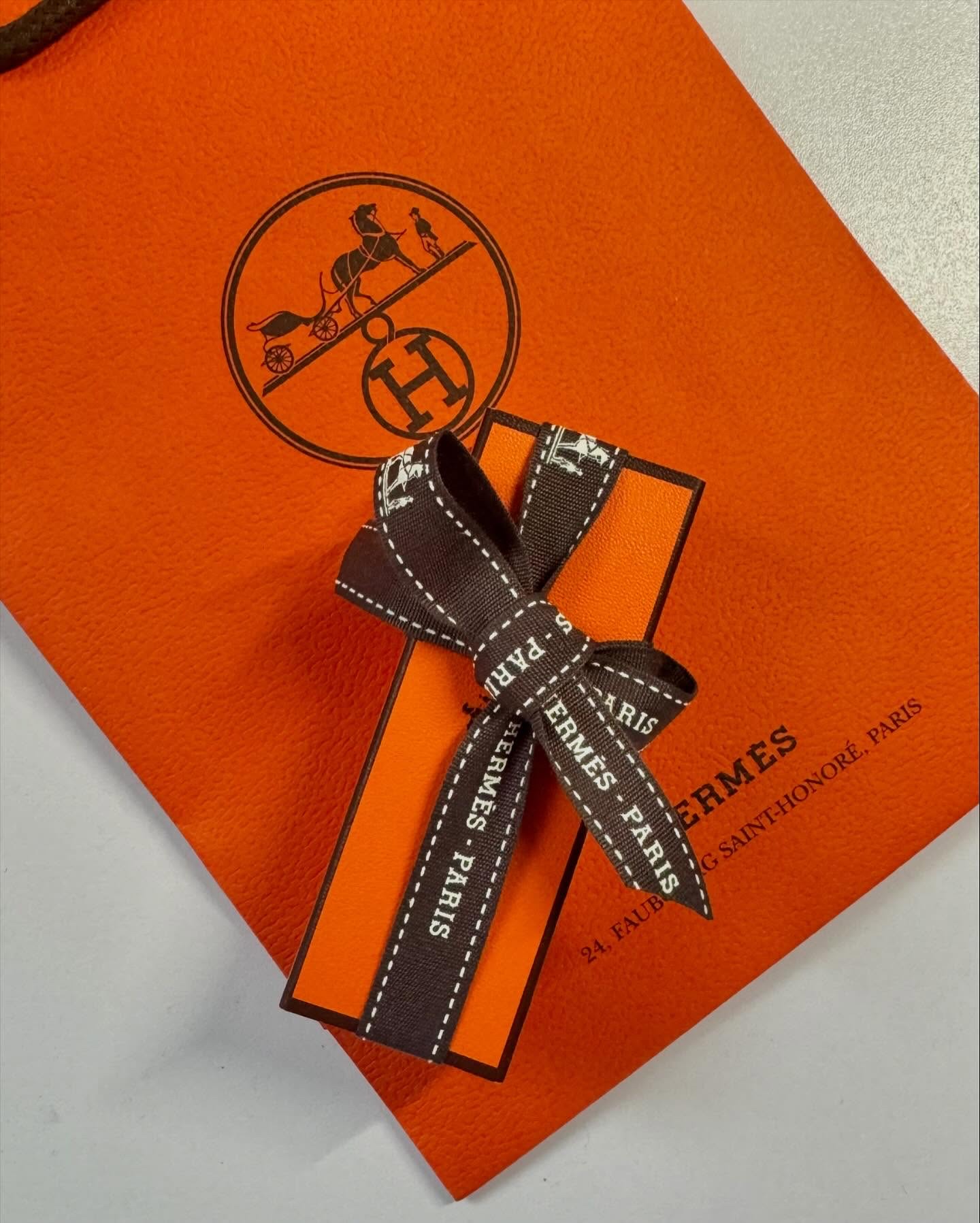 ローズ・エルメス ローズ ア レーヴル/エルメス/口紅を使ったクチコミ（3枚目）