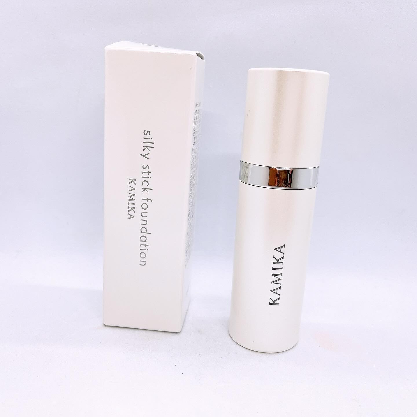 シルキースティックファンデーション ホワイト/KAMIKA/その他ファンデーションを使ったクチコミ（1枚目）