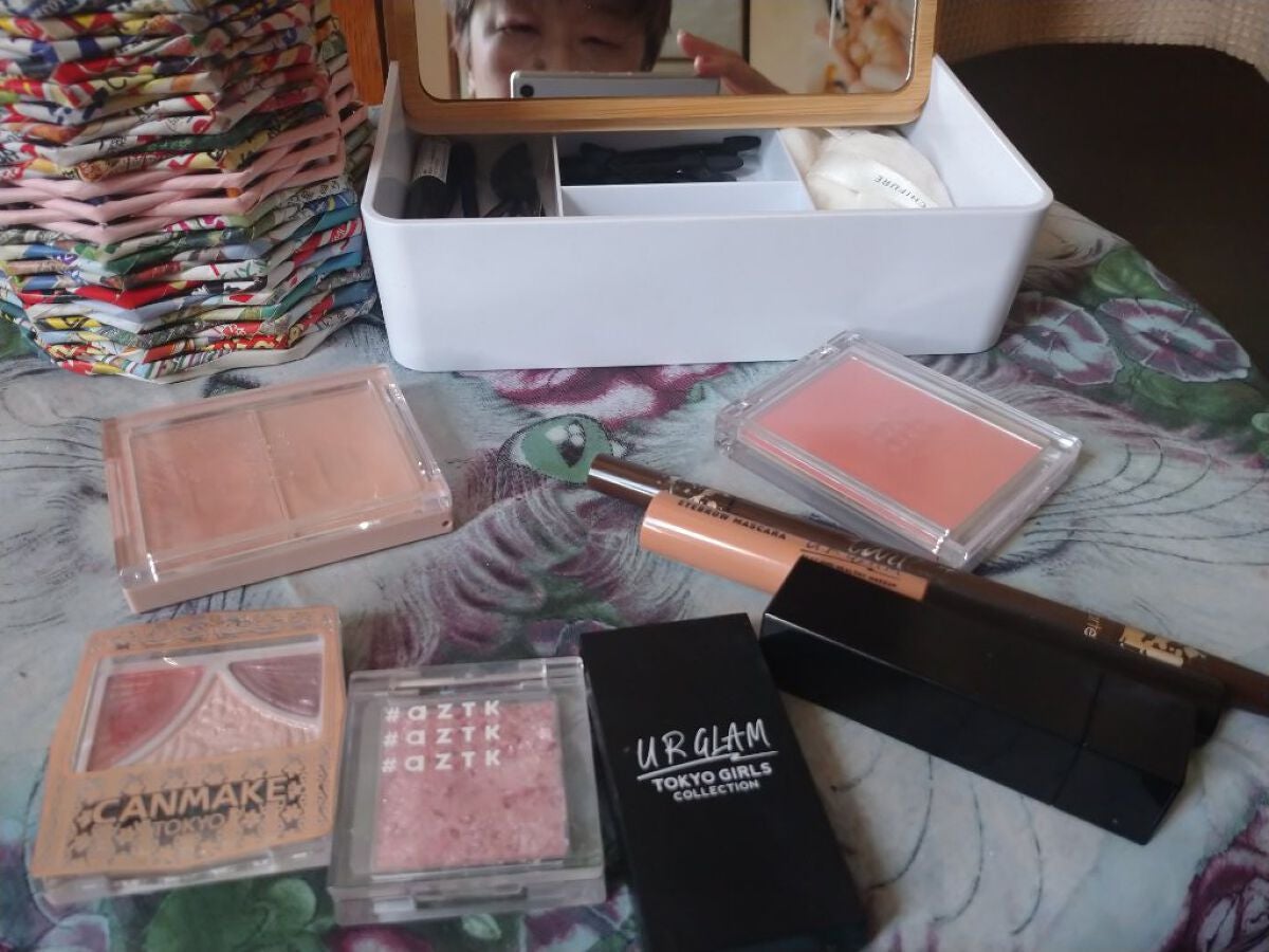 ジューシーピュアアイズ/キャンメイク/アイシャドウパレットを使ったクチコミ(2枚目)