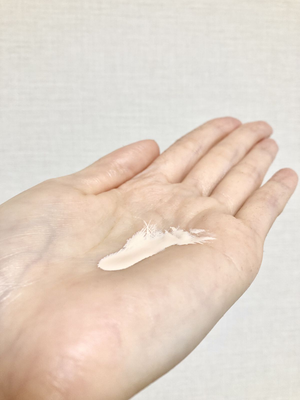 皮脂テカリ防止下地/CEZANNE/化粧下地を使ったクチコミ（2枚目）