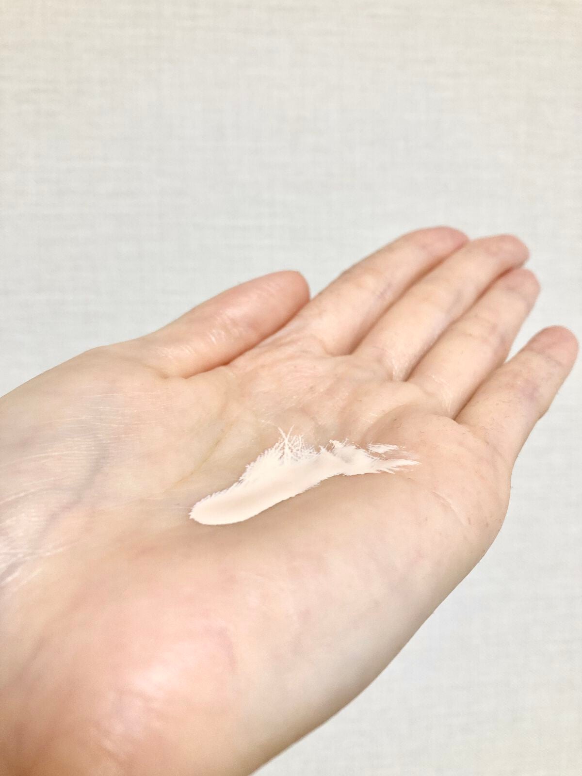 皮脂テカリ防止下地/CEZANNE/化粧下地を使ったクチコミ(2枚目)