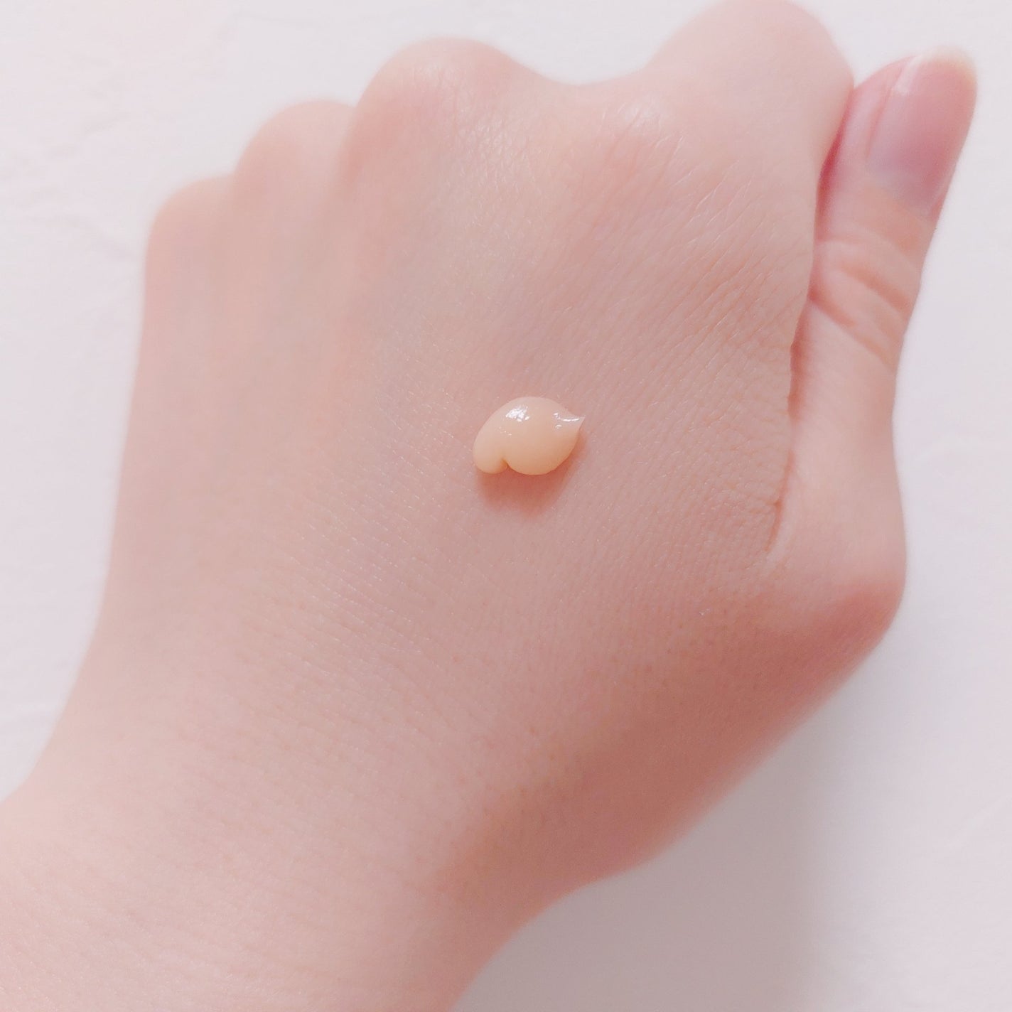 ニベア ロイヤルブルーリップ 濃密美容ケア/ニベア/リップ美容液を使ったクチコミ(3枚目)