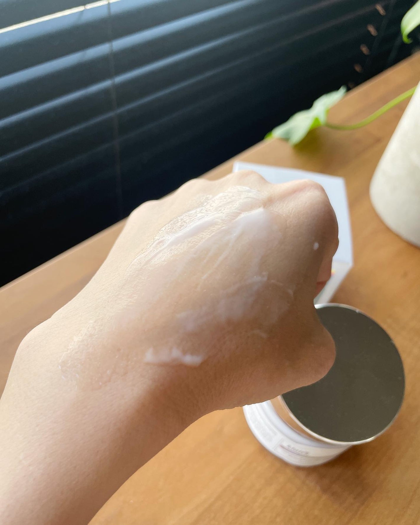 フレッシュリージュースドビタミンEマスク(90g)/Klairs/フェイスクリームを使ったクチコミ(5枚目)