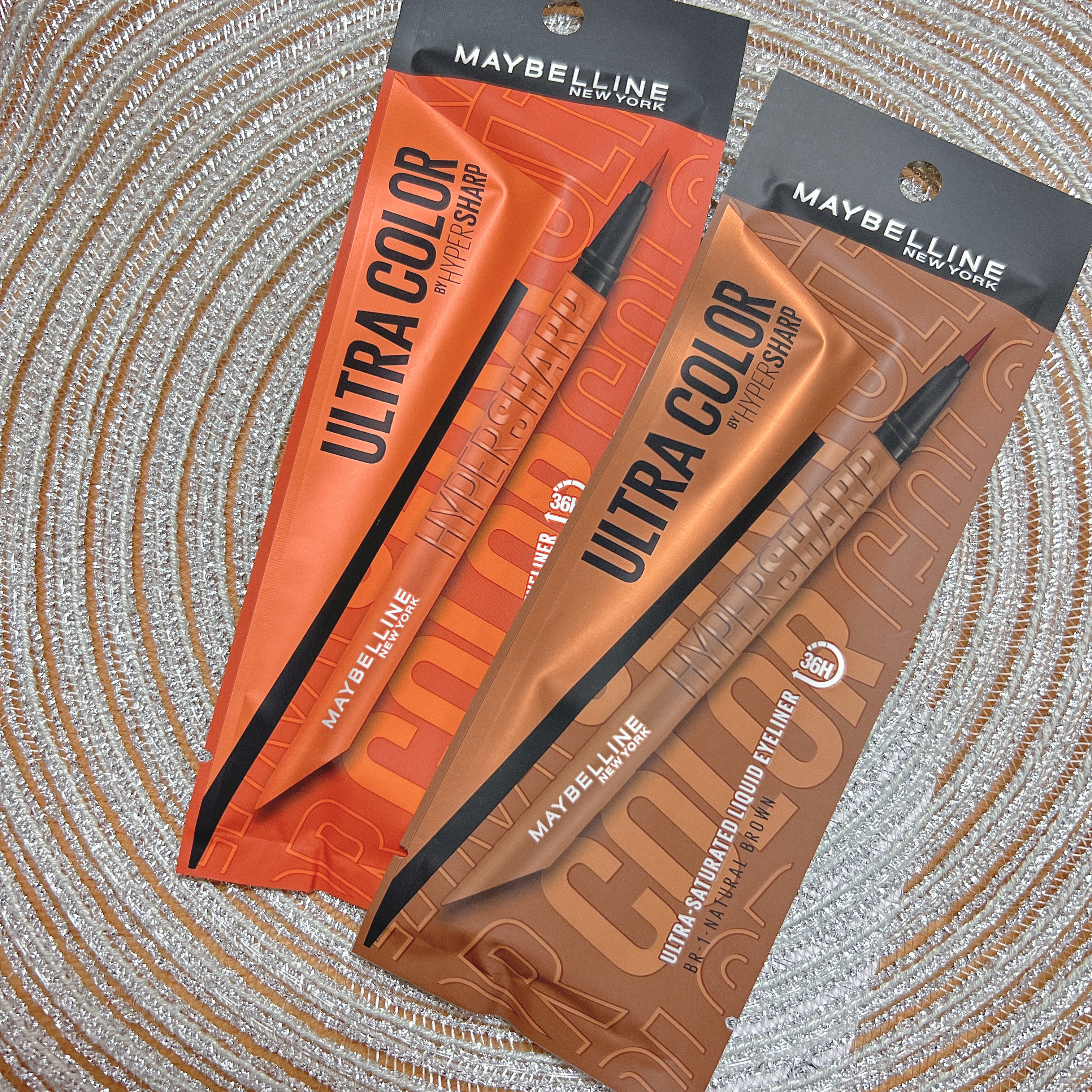 ウルトラカラー アイライナー/MAYBELLINE NEW YORK/リキッドアイライナーを使ったクチコミ（1枚目）