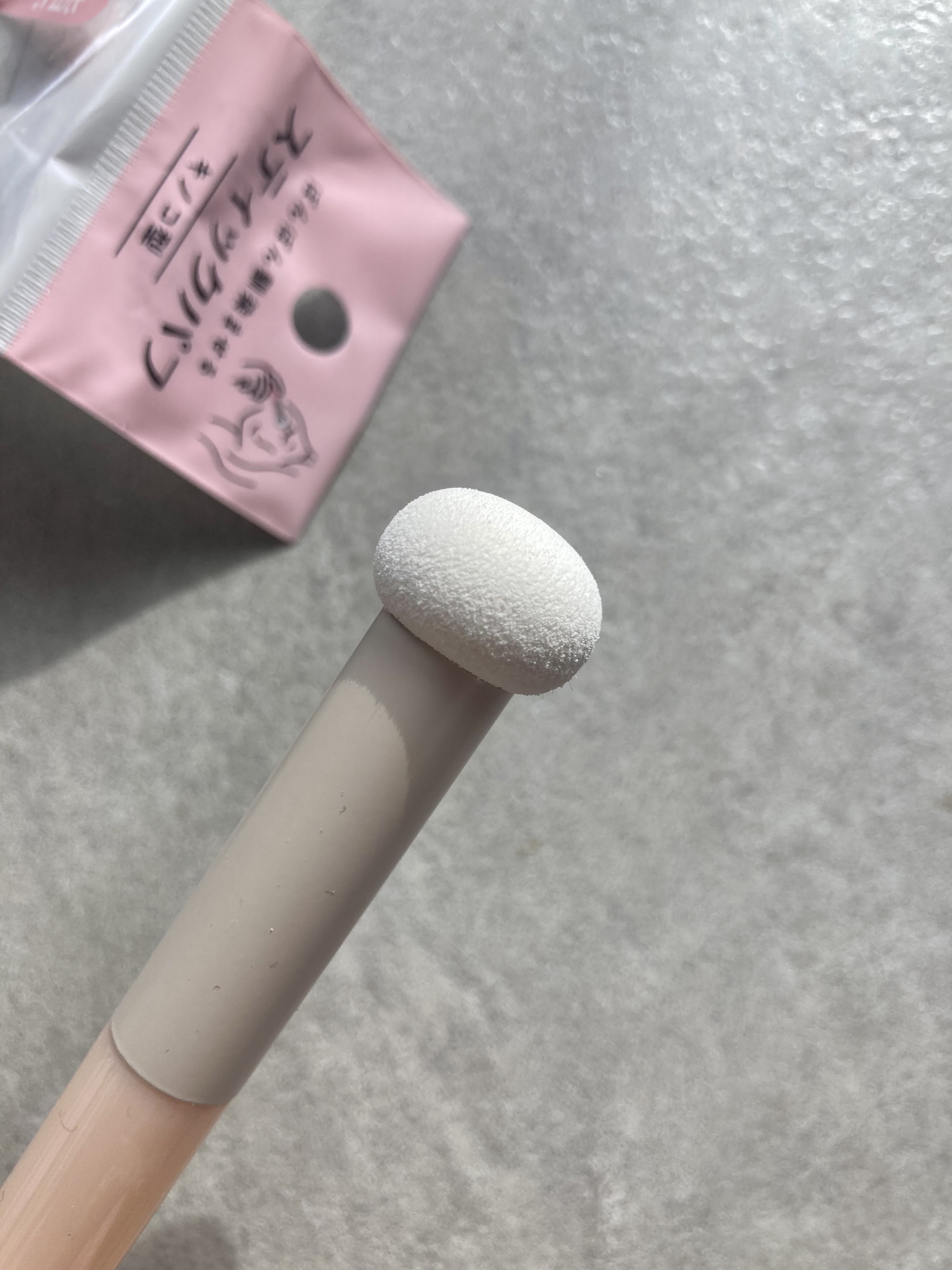 スティックパフ キノコ型/セリア/メイクブラシを使ったクチコミ（1枚目）