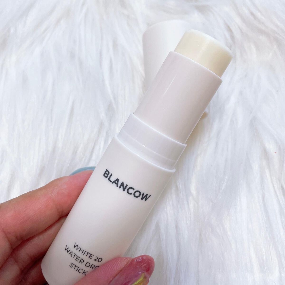 ホワイト 20ウォータードロップスティック/BLANCOW/美容液を使ったクチコミ（2枚目）