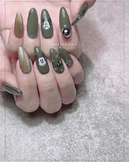 #ネイル,#カーキネイル,#秋ネイル,#アートネイル,#海ネイル,#スタッズネイル,#ニュアンスネイル,#くすみカラーネイル,#サマーネイル,#ミラーネイル,#カラフルネイル,#マグネットネイル,#ミッキーマウスネイル,#シンプルネイル,#ミッキーネイル,#ディズニーネイルのネイルデザイン