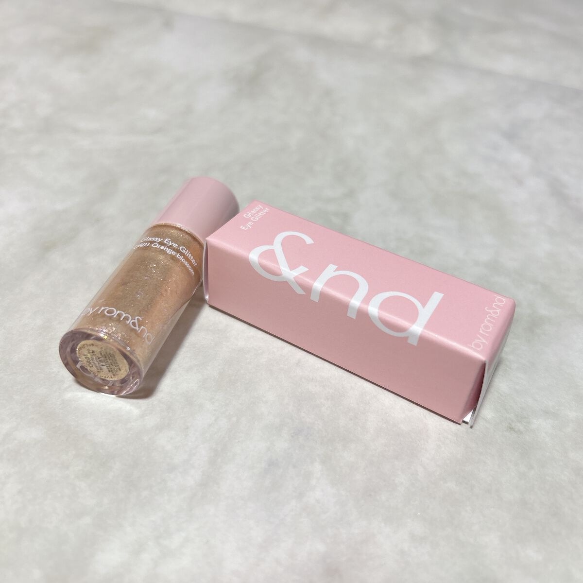 アンドバイロムアンド グラッシーアイグリッター/&nd by rom&nd/グリッターを使ったクチコミ(1枚目)