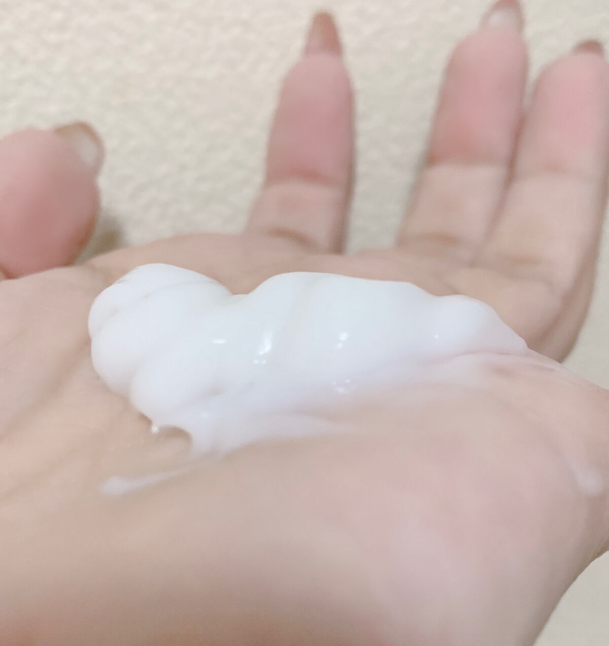 ザビューティ うるツヤチャージヘアパック/エッセンシャル/ヘアマスク・ヘアパックを使ったクチコミ（2枚目）