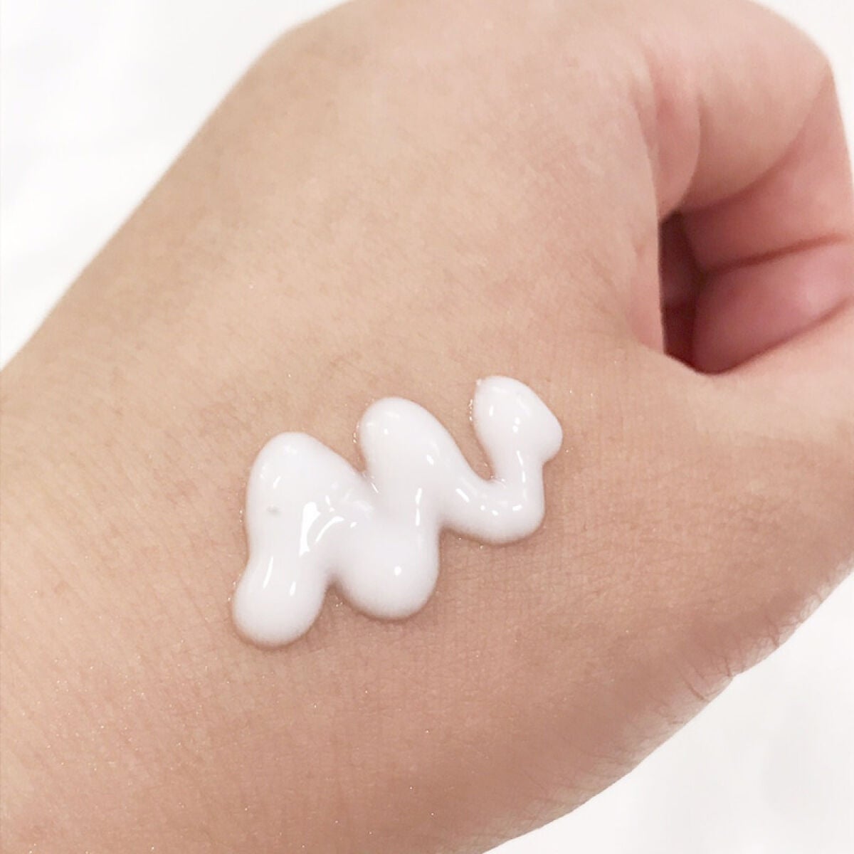 ホワイトエッセンスT/エクイタンス/美容液を使ったクチコミ(3枚目)