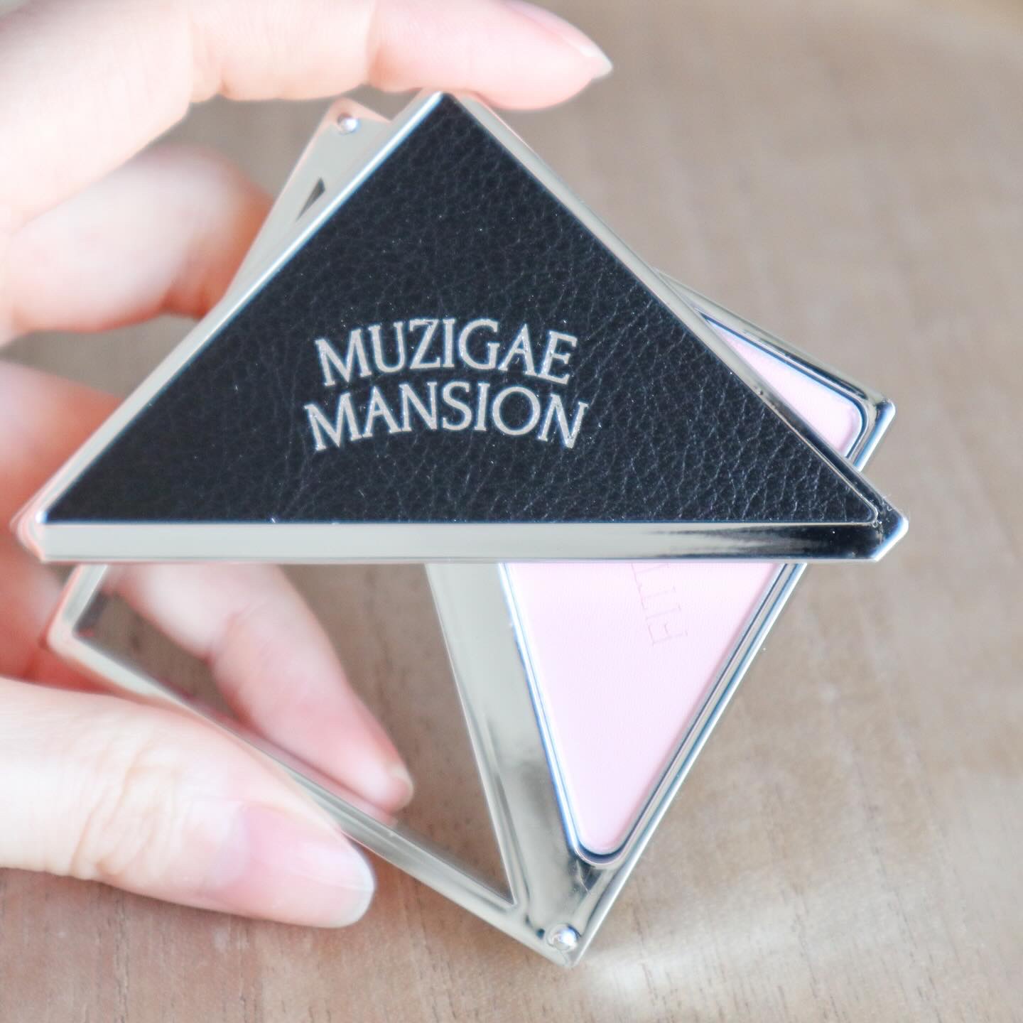 フィッティングブラッシュ 02 KINDA/MUZIGAE MANSION/パウダーチークを使ったクチコミ（1枚目）