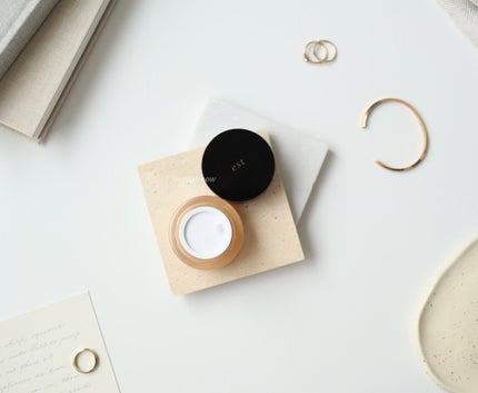 エスト フローレス コンシーリング クリームファンデーション/est/クリーム・エマルジョンファンデーションを使ったクチコミ(5枚目)