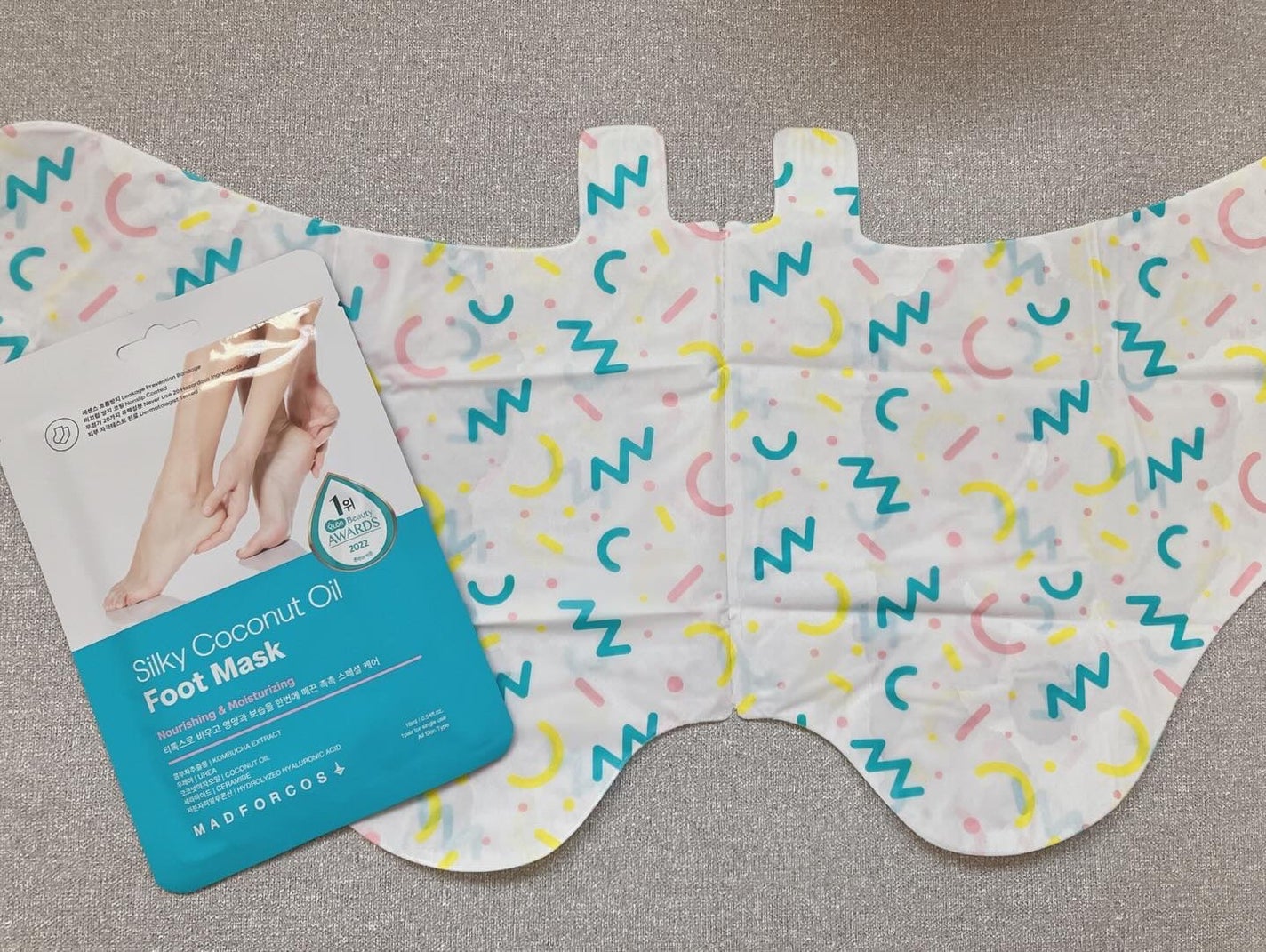 ぴぴちゃん22@フォロバ100% on LIPS 「FRMADCOSシルキーココナッツオイルフットマスク🦶🌿▶️@..」(3枚目)