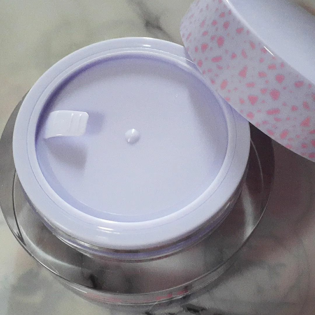 シカクリーム/ASUNE /フェイスクリームを使ったクチコミ（2枚目）