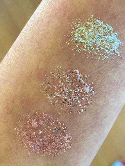 Cherry Love グリッター リキッドアイシャドウ/FlowerKnows/グリッターを使ったクチコミ(7枚目)