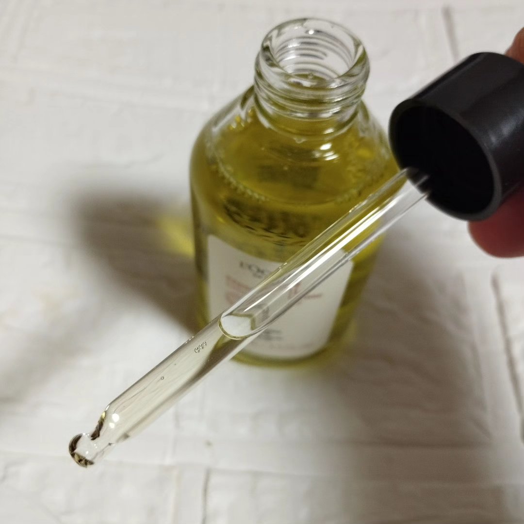 インテンシヴリペア ヘアオイル 100mL/L'OCCITANE/ヘアオイルを使ったクチコミ（3枚目）