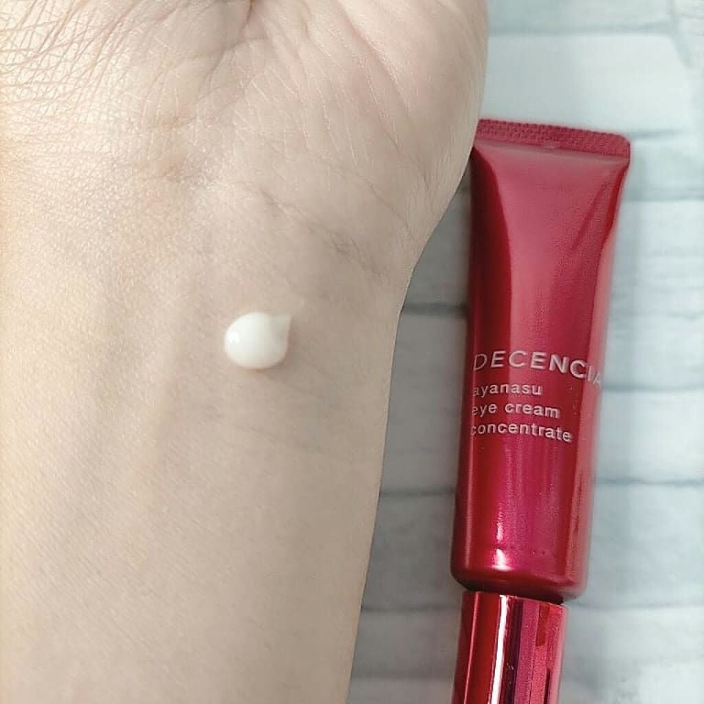 アヤナス アイクリーム コンセントレート/DECENCIA/アイケア・アイクリームを使ったクチコミ(2枚目)