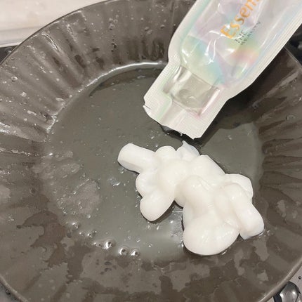 ザビューティ うるツヤチャージヘアパック/エッセンシャル/ヘアマスク・ヘアパックを使ったクチコミ(3枚目)