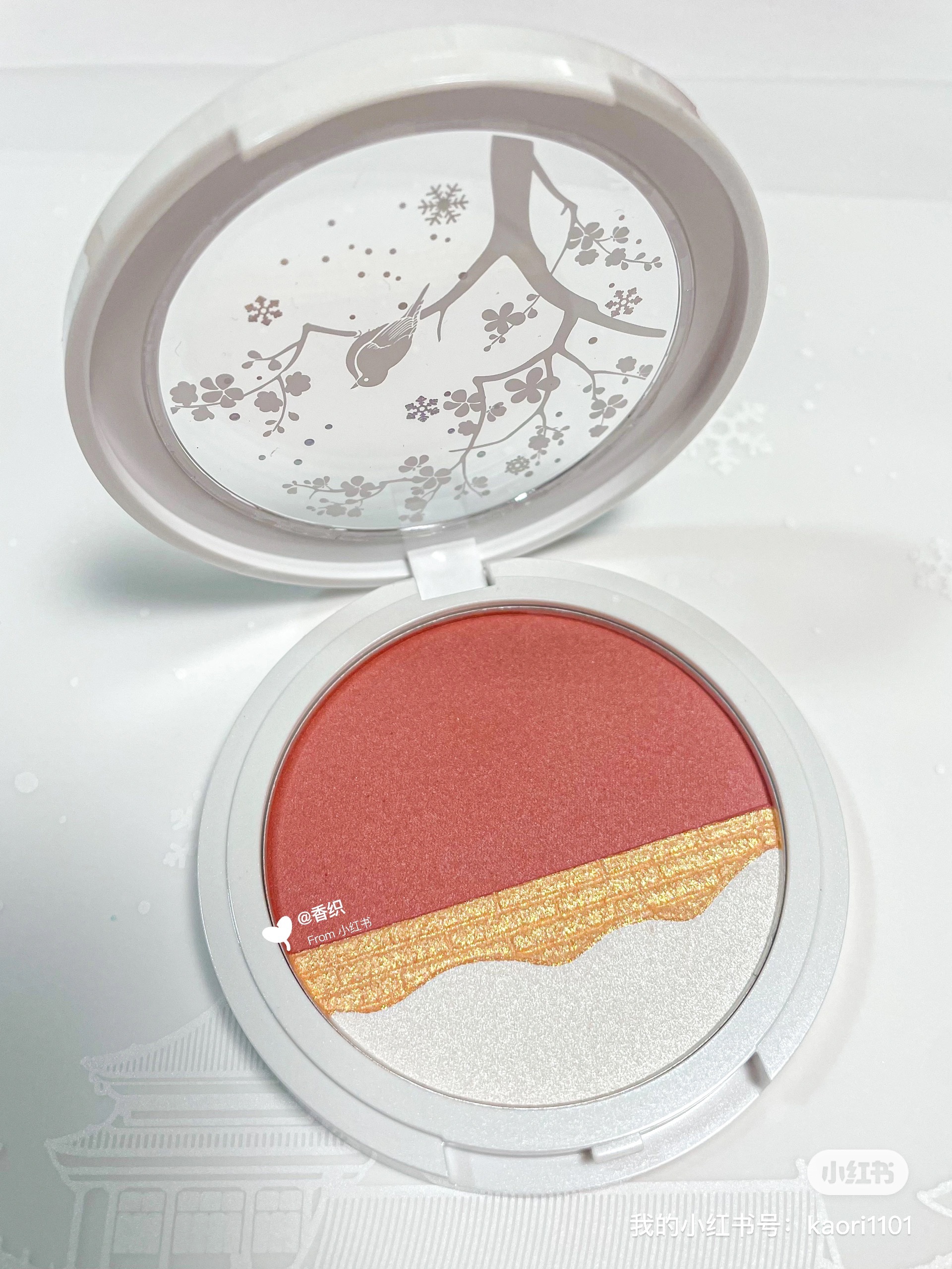 故宮の雪デザインチーク&ハイライトパレット/和玺/ハイライトを使ったクチコミ（3枚目）