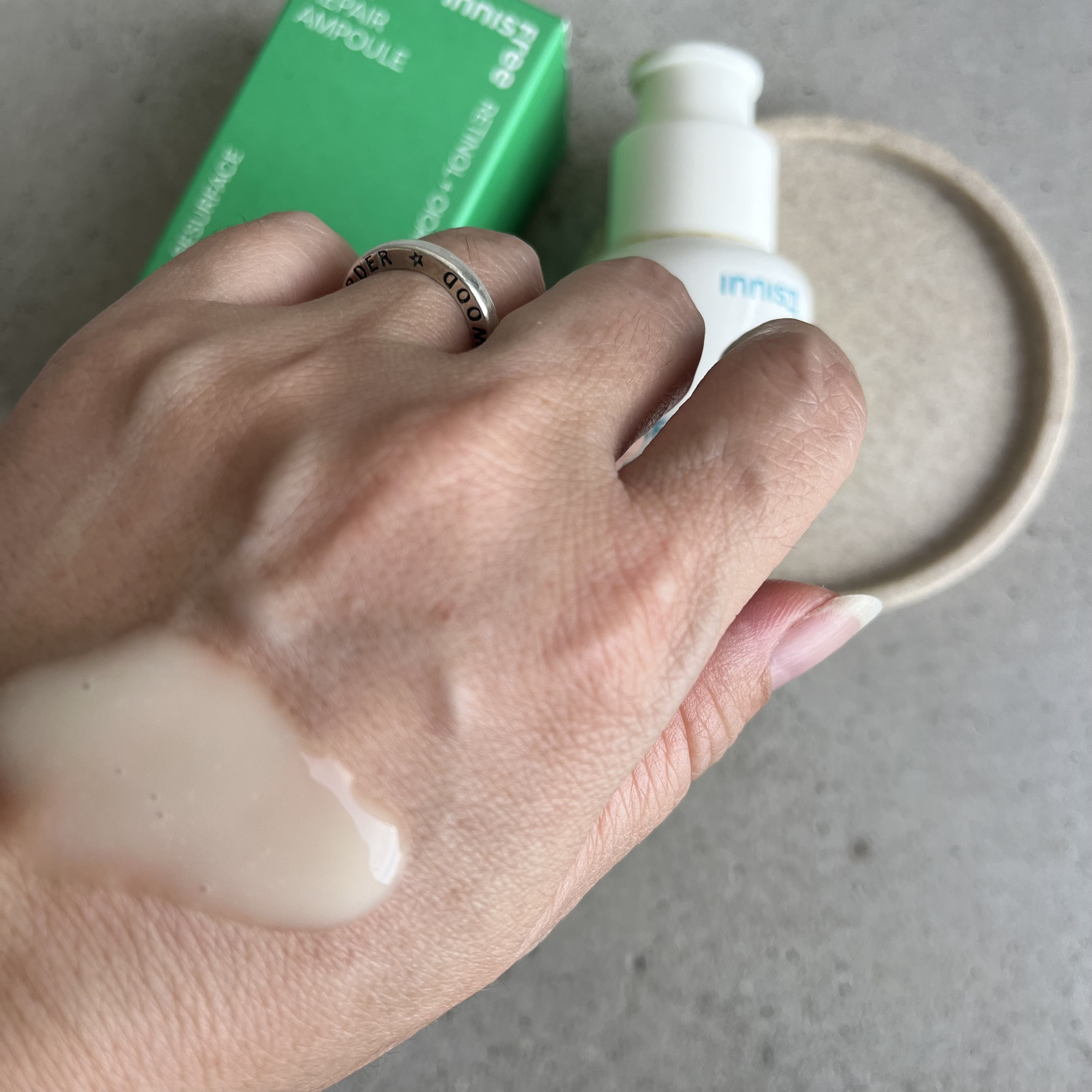 レチノール　シカ　リペア　セラム/innisfree/美容液を使ったクチコミ（2枚目）